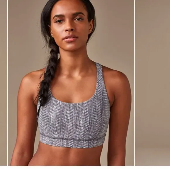 LULULEMON Energy Strappy Sports Bra Gray White Arrow Jacquard Silver Spoon 8 - Picture 3 of 10